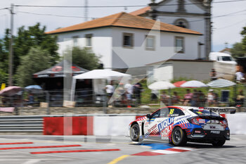 2022-07-02 - 18 MONTEIRO Tiago (PRT,) Équipe LIQUI MOLY Engstler, Honda Civic Type R TCR, action during the WTCR - Race of Portugal 2022, 5th round of the 2022 FIA World Touring Car Cup, on the Circuit Internacional de Vila Real from July 1 to 3 in Vila Real, Portugal - AUTO - WTCR - RACE OF PORTUGAL 2022 - GRAND TOURISM - MOTORS