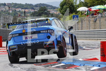 2022-07-02 - 11 BJORK Thed (SUE), Cyan Performance Lynk & Co, Lynk & Co 03 TCR, action during the WTCR - Race of Portugal 2022, 5th round of the 2022 FIA World Touring Car Cup, on the Circuit Internacional de Vila Real from July 1 to 3 in Vila Real, Portugal - AUTO - WTCR - RACE OF PORTUGAL 2022 - GRAND TOURISM - MOTORS