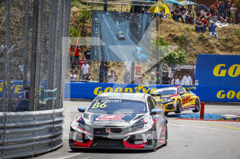 2022-07-03 - 86 GUERRIERI Esteban (ARG), ALL-INKL.COM Münnich Motorsport, Honda Civic Type R TCR, action, during the WTCR - Race of Portugal 2022, 5th round of the 2022 FIA World Touring Car Cup, on the Circuit Internacional de Vila Real from July 1 to 3 in Vila Real, Portugal - AUTO - WTCR - RACE OF PORTUGAL 2022 - GRAND TOURISM - MOTORS