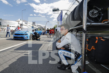 2022-07-03 - URRUTIA Santiago (URY), Cyan Performance Lynk & Co, Lynk & Co 03 TCR, portrait ,grille de depart, starting grid, during the WTCR - Race of Portugal 2022, 5th round of the 2022 FIA World Touring Car Cup, on the Circuit Internacional de Vila Real from July 1 to 3 in Vila Real, Portugal - AUTO - WTCR - RACE OF PORTUGAL 2022 - GRAND TOURISM - MOTORS