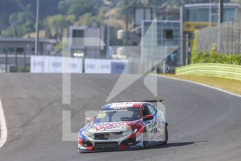 22/07/2022 - 18 MONTEIRO Tiago (PRT), LIQUI MOLY Team Engstler, Honda Civic Type R TCR, action during the WTCR - Race of Italy 2022, 6th round of the 2022 FIA World Touring Car Cup, on the Autodromo Vallelunga Piero Taruffi from July 22 to 24 in Campagnano di Roma, Italy - AUTO - WTCR - RACE OF ITALY 2022 - TURISMO E GRAN TURISMO - MOTORI
