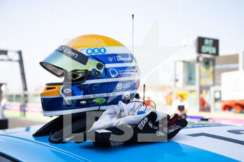 24/07/2022 - URRUTIA Santiago (URY), Cyan Performance Lynk & Co, Lynk & Co 03 TCR, casque helmet during the WTCR - Race of Italy 2022, 6th round of the 2022 FIA World Touring Car Cup, on the Autodromo Vallelunga Piero Taruffi from July 22 to 24 in Campagnano di Roma, Italy - AUTO - WTCR - RACE OF ITALY 2022 - TURISMO E GRAN TURISMO - MOTORI