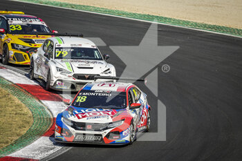 24/07/2022 - 18 MONTEIRO Tiago (PRT), LIQUI MOLY Team Engstler, Honda Civic Type R TCR, action during the WTCR - Race of Italy 2022, 6th round of the 2022 FIA World Touring Car Cup, on the Autodromo Vallelunga Piero Taruffi from July 22 to 24 in Campagnano di Roma, Italy - AUTO - WTCR - RACE OF ITALY 2022 - TURISMO E GRAN TURISMO - MOTORI