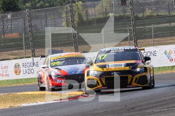 24/07/2022 - 17 BERTHON Nathanael (FRA), Comtoyou DHL Team Audi Sport, Audi RS 3 LMS, action 96 AZCONA Mikel (ESP), BRC Hyundai N Squadra Corse, Hyundai Elantra N TCR, action during the WTCR - Race of Italy 2022, 6th round of the 2022 FIA World Touring Car Cup, on the Autodromo Vallelunga Piero Taruffi from July 22 to 24 in Campagnano di Roma, Italy - AUTO - WTCR - RACE OF ITALY 2022 - TURISMO E GRAN TURISMO - MOTORI