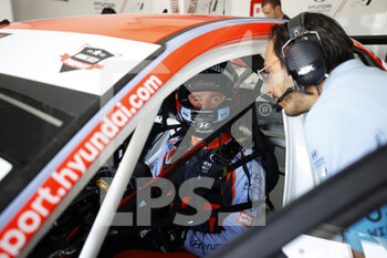 10/11/2022 - CATSBURG Nicky (NLD), BRC Hyundai N Racing Team, Hyundai Elantra N TCR, portrait during the WTCR - Race of Bahrain 2022, 8th round of the 2022 FIA World Touring Car Cup, on the Bahrain International Circuit from November 10 to 12 in Sakhir, Bahrain - AUTO - WTCR - RACE OF BAHRAIN 2022 - TURISMO E GRAN TURISMO - MOTORI