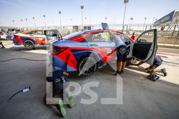 10/11/2022 - 88 CATSBURG Nicky (NLD), BRC Hyundai N Racing Team, Hyundai Elantra N TCR, action during the WTCR - Race of Bahrain 2022, 8th round of the 2022 FIA World Touring Car Cup, on the Bahrain International Circuit from November 10 to 12 in Sakhir, Bahrain - AUTO - WTCR - RACE OF BAHRAIN 2022 - TURISMO E GRAN TURISMO - MOTORI