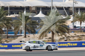 2022-11-11 - 99 NAGY Daniel (HUN), Zengő Motorsport, CUPRA Leon Competición, action during the WTCR - Race of Bahrain 2022, 8th round of the 2022 FIA World Touring Car Cup, on the Bahrain International Circuit from November 10 to 12 in Sakhir, Bahrain - AUTO - WTCR - RACE OF BAHRAIN 2022 - GRAND TOURISM - MOTORS