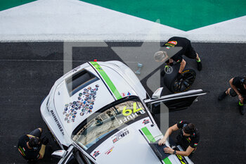 26/11/2022 - 79 HUFF Robert (GBR), Zengo Motorsport, CUPRA Leon Competición, action stand, pit lane during the WTCR - Race of Saudi Arabia 2022, 9th round of the 2022 FIA World Touring Car Cup, on the Jeddah Corniche Circuit from November 25 to 27 in Jeddah, Saudi Arabia - AUTO - WTCR - RACE OF SAUDI ARABIA 2022 - TURISMO E GRAN TURISMO - MOTORI