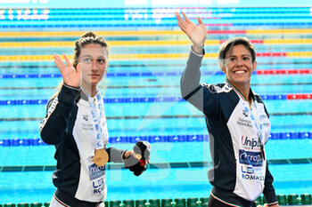 2022-08-15 - Simona Quadarella (ITA) Martina Rita Caramignoli (ITA) during European Aquatics Championships Rome 2022 at the Foro Italico on 15 August 2022. - EUROPEAN ACQUATICS CHAMPIONSHIPS - SWIMMING (DAY5) - SWIMMING - SWIMMING