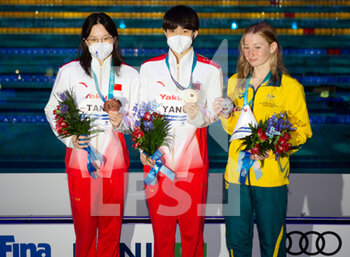 2022-06-21 - Muhan Tang of China Bronze medal, Juxuan Yang of China Gold medal, Mollie O’Callaghan of Australia Silver medal, 200 M Freestyle Women during the 19th FINA World Championships Budapest 2022, Swimming event on June 21, 2022 in Budapest, Hungary - SWIMMING - FINA WORLD CHAMPIONSHIPS BUDAPEST 2022 - SWIMMING - SWIMMING