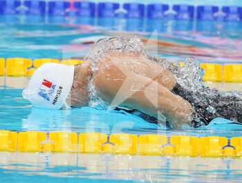2022-06-23 - Melanie Henique of France, Heat (6) 50 M Butterfly Women during the 19th FINA World Championships Budapest 2022, Swimming event on June 23 2022 in Budapest, Hungary - SWIMMING - FINA WORLD CHAMPIONSHIPS BUDAPEST 2022 - SWIMMING - SWIMMING