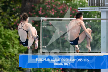 2022-08-16 - Lou Massemberg (GER) Elena Wassen (GER) during European Aquatics Championships Rome 2022 at the Foro Italico on 16 August 2022. - EUROPEAN ACQUATICS CHAMPIONSHIPS - DIVING (DAY2) - DIVING - SWIMMING