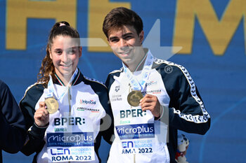 2022-08-16 - Eduard Gugiu Timbretti (ITA) Sarah Jodoin Di Maria (ITA) during European Aquatics Championships Rome 2022 at the Foro Italico on 16 August 2022. - EUROPEAN ACQUATICS CHAMPIONSHIPS - DIVING (DAY2) - DIVING - SWIMMING