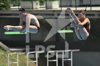 2022-08-17 - MASSENBERG Lou and PUNZEL Tina (GER) during the LEN European Diving Championships finals on 17th August 2022 at the Foro Italico in Rome, Italy. - EUROPEAN ACQUATICS CHAMPIONSHIPS - DIVING (DAY3) - DIVING - SWIMMING