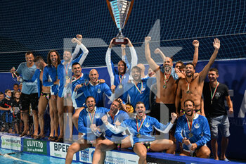 2022-05-28 - team Pro recco celebrates after scoring a match - FINAL 1ST / 2ND PLACE - RACE 3 - PRO RECCO VS AN BRESCIA - SERIE A1 - WATERPOLO
