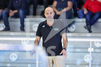 2022-11-05 - head coach Maurizio Mirarchi (Distretti Ecologici Nuoto Roma) - DISTRETTI ECOLOGICI NUOTO ROMA VS PALLANUOTO TRIESTE - SERIE A1 - WATERPOLO