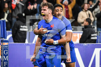05/11/2022 - Damien PENAUD of France celebrate his try with Yoram MOEFANA of France during the 2022 Autumn Nations Series, rugby union match between France and Australia on November 5, 2022 at Stade de France in Saint-Denis, France - RUGBY - TEST MATCH - FRANCE V AUSTRALIA - AUTUMN NATIONS SERIES - RUGBY