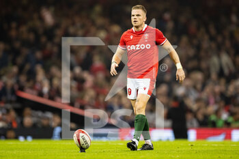05/11/2022 - Gareth Anscombe of Wales during the 2022 Autumn Nations Series, rugby union test match between Wales and New Zealand on November 5, 2022 at Principality Stadium in Cardiff, Wales - RUGBY - TEST MATCH - WALES V NEW ZEALAND - AUTUMN NATIONS SERIES - RUGBY