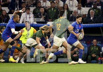 12/11/2022 - Romain Ntamack of France, Faf De Klerk of South Africa (left) during the 2022 Autumn Nations Series, rugby union test match between France and South Africa (Springboks) on November 12, 2022 at Velodrome stadium in Marseille, France - RUGBY - TEST MATCH - FRANCE V SOUTH AFRICA - AUTUMN NATIONS SERIES - RUGBY