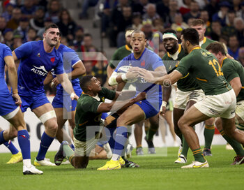 12/11/2022 - Gael Fickou of France between Damian Willemse, Damian De Allende of South Africa during the 2022 Autumn Nations Series, rugby union test match between France and South Africa (Springboks) on November 12, 2022 at Velodrome stadium in Marseille, France - RUGBY - TEST MATCH - FRANCE V SOUTH AFRICA - AUTUMN NATIONS SERIES - RUGBY