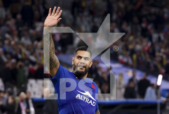 12/11/2022 - Romain Taofifenua of France celebrates the victory with the supporters following the 2022 Autumn Nations Series, rugby union test match between France and South Africa (Springboks) on November 12, 2022 at Velodrome stadium in Marseille, France - RUGBY - TEST MATCH - FRANCE V SOUTH AFRICA - AUTUMN NATIONS SERIES - RUGBY
