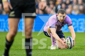 13/11/2022 - Scotland's Finn Russell during the 2022 Autumn Nations Series, rugby union test match between Scotland and New Zealand on November 13, 2022 at the BT Murrayfield Stadium in Edinburgh, Scotland - RUGBY - TEST MATCH - SCOTLAND V NEW ZEALAND - AUTUMN NATIONS SERIES - RUGBY