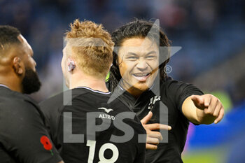 13/11/2022 - New Zealand’s Caleb Clarke celebrates after the final whistle of the 2022 Autumn Nations Series, rugby union test match between Scotland and New Zealand on November 13, 2022 at the BT Murrayfield Stadium in Edinburgh, Scotland - RUGBY - TEST MATCH - SCOTLAND V NEW ZEALAND - AUTUMN NATIONS SERIES - RUGBY