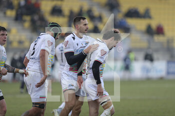 2022-01-22 - Mattia Bellini celebrates Giovanni D’Onofrio (Zebre) for the try - ZEBRE RUGBY CLUB VS WORCESTER WARRIORS - CHALLENGE CUP - RUGBY