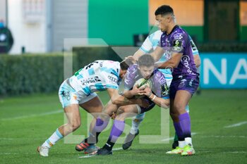 2022-01-15 - Tommaso Benvenuti (Benetton Treviso) and Jared Rosser (Dragons Rugby) - BENETTON RUGBY VS DRAGONS - CHALLENGE CUP - RUGBY