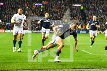 2022-02-05 - Scotland's Ben White scores the opening try during the Six Nations 2022 rugby union match between Scotland and England on February 5, 2022 at BT Murrayfield in Edinburgh, Scotland - SIX NATIONS 2022 - SCOTLAND VS ENGLAND - SIX NATIONS - RUGBY