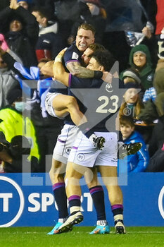 2022-02-05 - Scotland Captain, Stuart Hogg is hugged by his team mates after the final whistle during the Six Nations 2022 rugby union match between Scotland and England on February 5, 2022 at BT Murrayfield in Edinburgh, Scotland - SIX NATIONS 2022 - SCOTLAND VS ENGLAND - SIX NATIONS - RUGBY