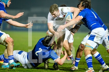2022-02-11 - Francis Moore (England) tackled by Frangini Lapo (Italy) - 2022 SIX NATIONS UNDER 20 - ITALY VS ENGLAND - SIX NATIONS - RUGBY