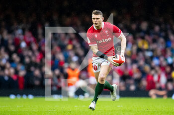 2022-02-12 - Dan Biggar of Wales during the Six Nations 2022, rugby union match between Wales and Scotland on February 12, 2022 at Principality Stadium in Cardiff, Wales - SIX NATIONS 2022 - WALES VS SCOTLAND - SIX NATIONS - RUGBY