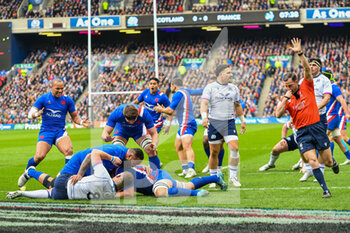 2022-02-26 - France's Paul Willemse scores the opening try during the Six Nations 2022, rugby union match between Scotland and France on February 26, 2022 at BT Murrayfield Stadium in Edinburgh, Scotland - SIX NATIONS 2022 - SCOTLAND VS FRANCE - SIX NATIONS - RUGBY