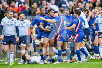 2022-02-26 - France's Yoram Moefana celebrates the second try for France during the Six Nations 2022, rugby union match between Scotland and France on February 26, 2022 at BT Murrayfield Stadium in Edinburgh, Scotland - SIX NATIONS 2022 - SCOTLAND VS FRANCE - SIX NATIONS - RUGBY