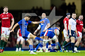 2022-03-11 - Romain Ntamack of France during the Six Nations 2022 rugby union match between Wales and France on March 11, 2022 at Principality Stadium in Cardiff, Wales - SIX NATIONS 2022 - WALES VS FRANCE - SIX NATIONS - RUGBY