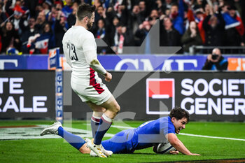 2022-03-19 - Antoine DUPONT of France scores his try during the Six Nations 2022 rugby union match between France and England on March 19, 2022 at Stade de France in Saint-Denis, France - SIX NATIONS 2022 - FRANCE VS ENGLAND - SIX NATIONS - RUGBY
