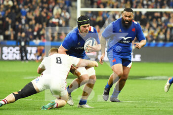 2022-03-20 - Gregory Alldritt runs with the ball during the Six Nations 2022 rugby union match between France and England on March 19, 2022 at Stade de France in Saint-Denis, France - SIX NATIONS 2022 - FRANCE VS ENGLAND - SIX NATIONS - RUGBY