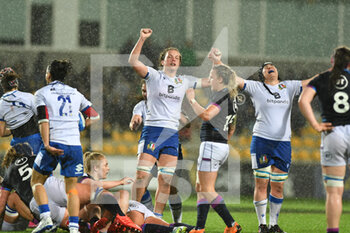 2022-04-23 - Italy celebrates the victory - WOMEN SIX NATIONS 2022 - ITALY VS SCOTLAND - SIX NATIONS - RUGBY