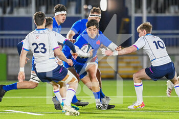 2022-02-25 - France's Connor Sa runs at the Scotland defence during the Under - 20 Six Nations 2022, rugby union match between Scotland and France on February 25, 2022 at the DAM Healthcare Stadium in Edinburgh, Scotland - UNDER - 20 SIX NATIONS 2022 - SCOTLAND VS FRANCE - WORLD CUP - RUGBY