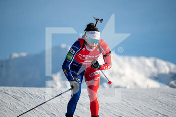 2022-12-17 - JEANMONNOT Lou during the BMW IBU World Cup 2022, Annecy - Le Grand-Bornand, Women's 10 Km Pursuit, on December 17, 2022 in Le Grand-Bornand, France - BIATHLON - WORLD CUP - LE GRAND BORNAND - WOMEN'S 10 KM PURSUIT - BIATHLON - WINTER SPORTS