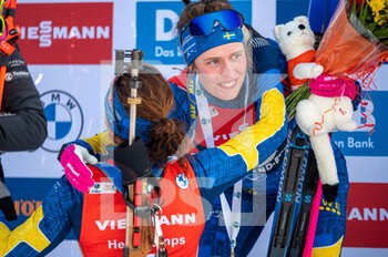 2022-12-17 - PERSSON Linn and OEBERG Elvira during the BMW IBU World Cup 2022, Annecy - Le Grand-Bornand, Women's 10 Km Pursuit, on December 17, 2022 in Le Grand-Bornand, France - BIATHLON - WORLD CUP - LE GRAND BORNAND - WOMEN'S 10 KM PURSUIT - BIATHLON - WINTER SPORTS