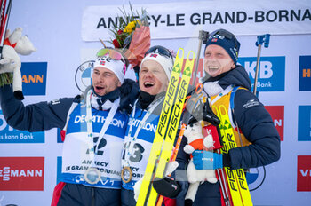 2022-12-18 - DALE Johannes and LAEGREID Sturla Holm and BOE Johannes Thingnes during the BMW IBU World Cup 2022, Annecy - Le Grand-Bornand, Men's 15 Km Mass Start, on December 18, 2022 in Le Grand-Bornand, France - BIATHLON - WORLD CUP - LE GRAND BORNAND - MEN'S MASS START - BIATHLON - WINTER SPORTS