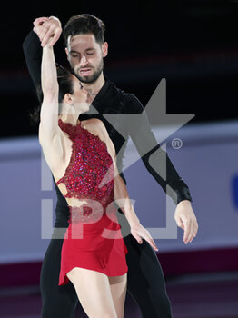 2022-12-11 - Deanna Stellato-Dudek and Maxime Deschamps (Canada - Senior Pairs 4th place) - 2022 ISU SKATING GRAND PRIX FINALS - DAY4 - ICE SKATING - WINTER SPORTS