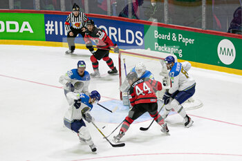 2022-05-19 - SHUTOV Andrei (Kazakhstan) 
COMTOIS Max, GREGOR Noah (Canada)  - WORLD CHAMPIONSHIP - CANADA VS KAZAKHSTAN - ICE HOCKEY - WINTER SPORTS