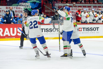 23/05/2022 - 23.05.2022, Helsinki, Helsinki Ice Hall, 2022 IIHF Ice Hockey World Championship: Kazakhstan - Italy,  Italy celebrate the 1:1 goal. From left: #22 Diego Kostner (Italy) and scorer #15 Enrico Miglioranzi (Italy) - 2022 IIHF ICE HOCKEY WORLD CHAMPIONSHIP: KAZAKHSTAN - ITALY - HOCKEY SU GHIACCIO - SPORT INVERNALI