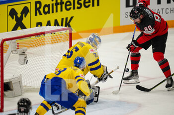 26/05/2022 - ULLMARK Linus(Sweden) 

DUBOIS Pierre-Luc  (Canada)  - IIHF ICE HOCKEY WORLD CHAMPIONSHIP - QUARTERFINALS - SWEDEN VS CANADA - HOCKEY SU GHIACCIO - SPORT INVERNALI
