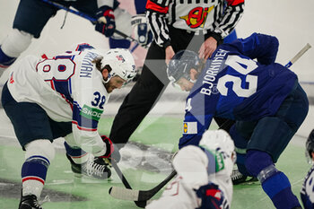 28/05/2022 - BJORNINEN Hannes  (Finland)
HARTMAN Ryan (United States) - IIHF ICE HOCKEY WORLD CHAMPIONSHIP - SEMIFINAL - FINLAND VS USA - HOCKEY SU GHIACCIO - SPORT INVERNALI