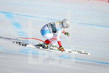 2022-01-22 - SUTER Corinne (SUI) in action - 2022 FIS SKI WORLD CUP - WOMEN'S DOWN HILL - ALPINE SKIING - WINTER SPORTS