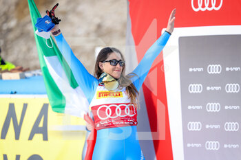 2022-01-22 - GOGGIA Sofia (ITA) celebrates after winning the first place - 2022 FIS SKI WORLD CUP - WOMEN'S DOWN HILL - ALPINE SKIING - WINTER SPORTS